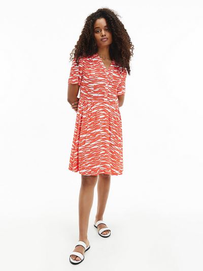 Calvin Klein Ruhák HU394101 | Calvin Klein Crepe Printed Női Ingruha Csíkok / Korall